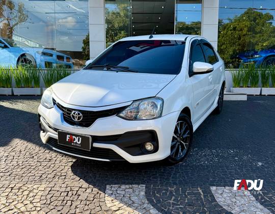 TOYOTA ETIOS 1.5 PLATINUM SEDAN 16V FLEX 4P AUTOMÁTICO TOYOTA ETIOS 1.5 PLATINUM SEDAN 16V FLEX 4P AUTOMÁTICO